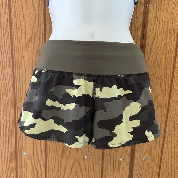 2 Lululemon duo in great condition size 6 - Picture 6 of 10